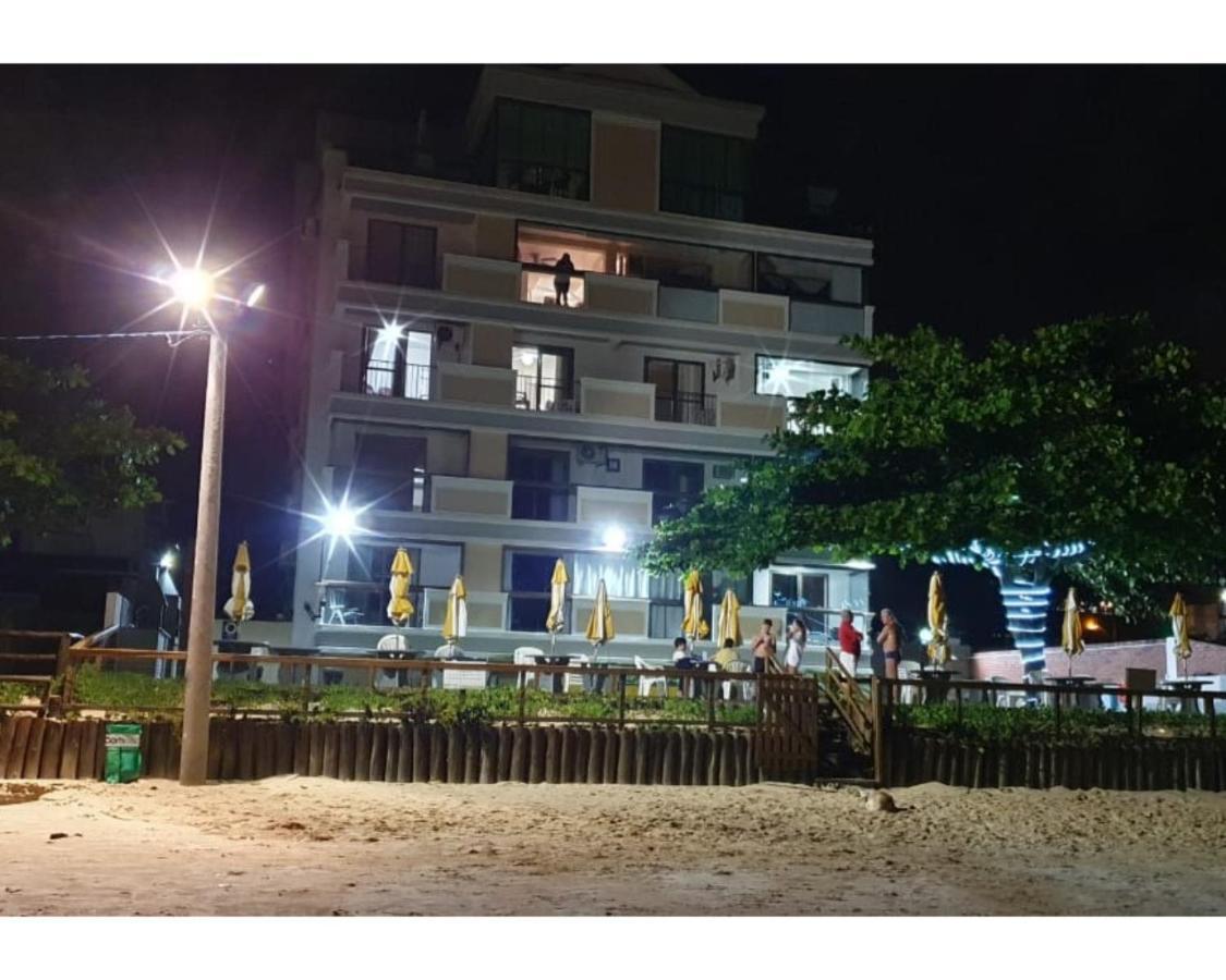 Apartment 108 - De Frente O Mar Dos Ingleses - Pe Na Areia - 4 Pessoas *